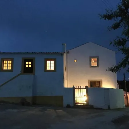 Casa Do Chafariz - House By The Vines